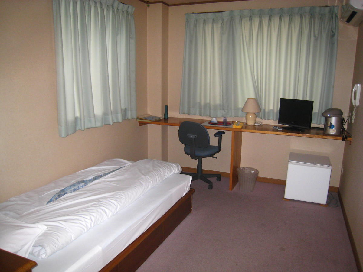 شيزوكا Business Hotel Ojiro المظهر الخارجي الصورة