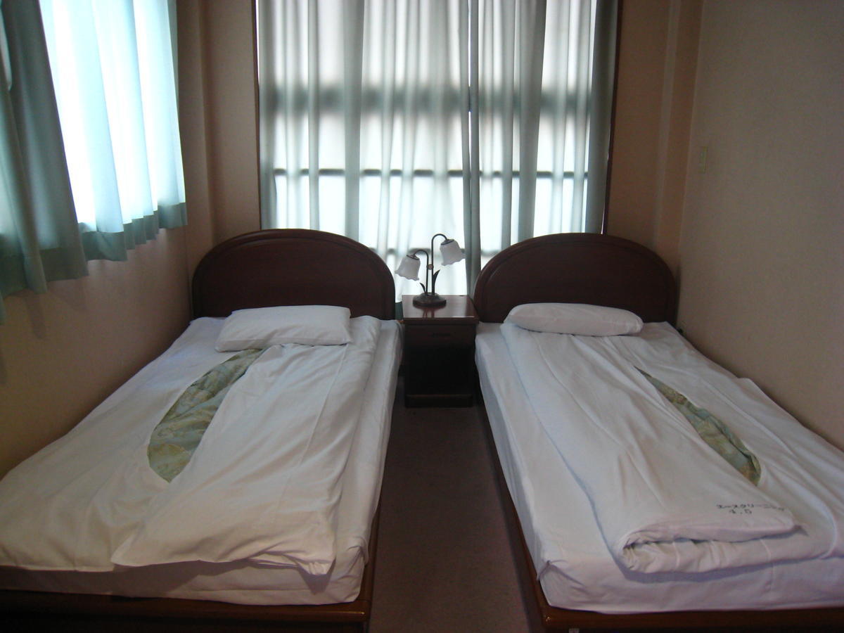 شيزوكا Business Hotel Ojiro الغرفة الصورة